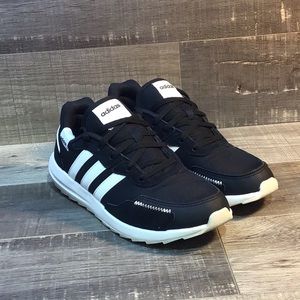Adidas - RetroRun EH1859